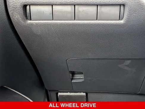 Certified 2025 Nissan Kicks SV w/ SV Premium Package AWD/4WD image 20