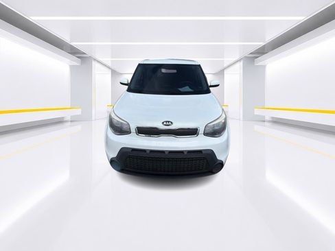 Used 2016 Kia Soul FWD image 1