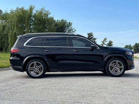 Used 2024 Mercedes-Benz GLS 450 4MATIC image 8