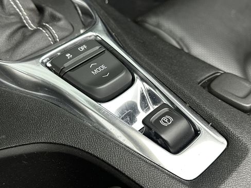 Used 2020 Chevrolet Camaro SS image 18