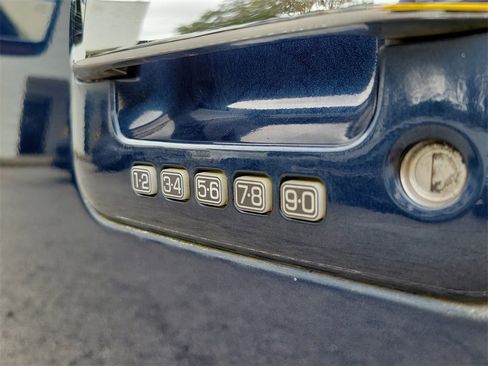 Used 2013 Ford F150 Lariat w/ Luxury Equipment Group image 20