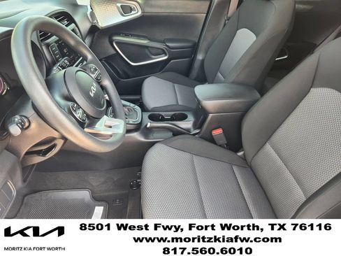 Certified 2024 Kia Soul LX FWD image 12