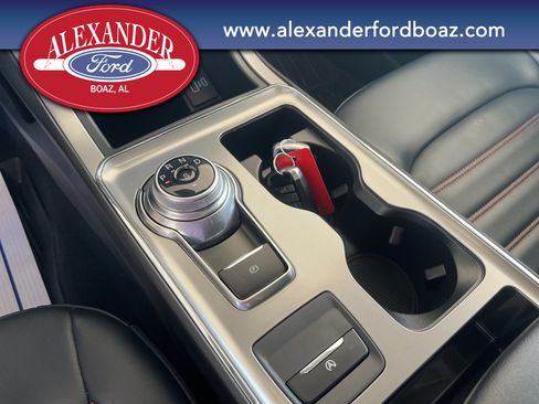 Used 2022 Ford Edge SEL w/ Sport Appearance Package AWD/4WD image 22