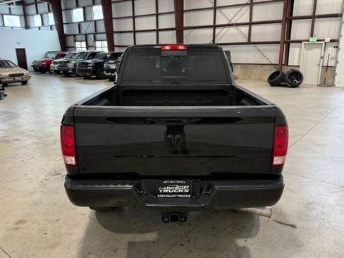 Used 2017 RAM 3500 Big Horn w/ Sport Appearance Group AWD/4WD image 10