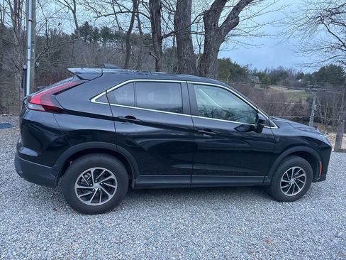 Used 2024 Mitsubishi Eclipse Cross ES image 4