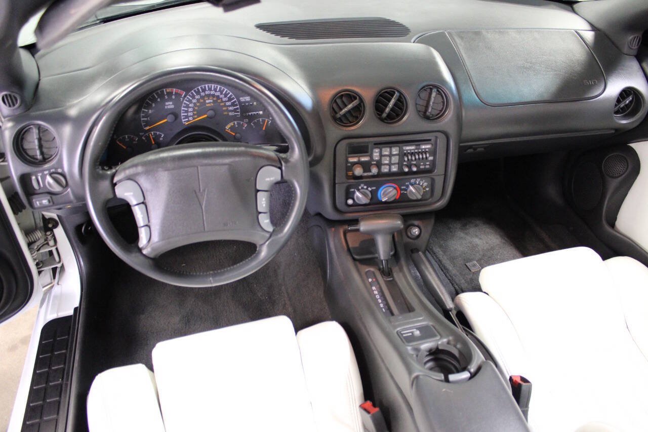 Used 1994 Pontiac Firebird Coupe RWD image 39