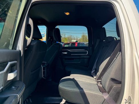 Used 2020 RAM 2500 Big Horn w/ Level 1 Equipment Group AWD/4WD image 25