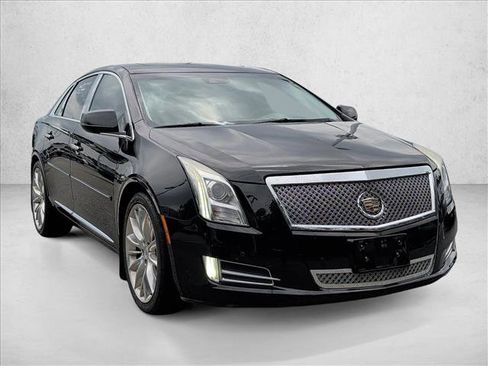 Used 2013 Cadillac XTS Platinum FWD image 5