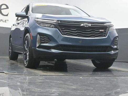 Used 2024 Chevrolet Equinox RS image 3
