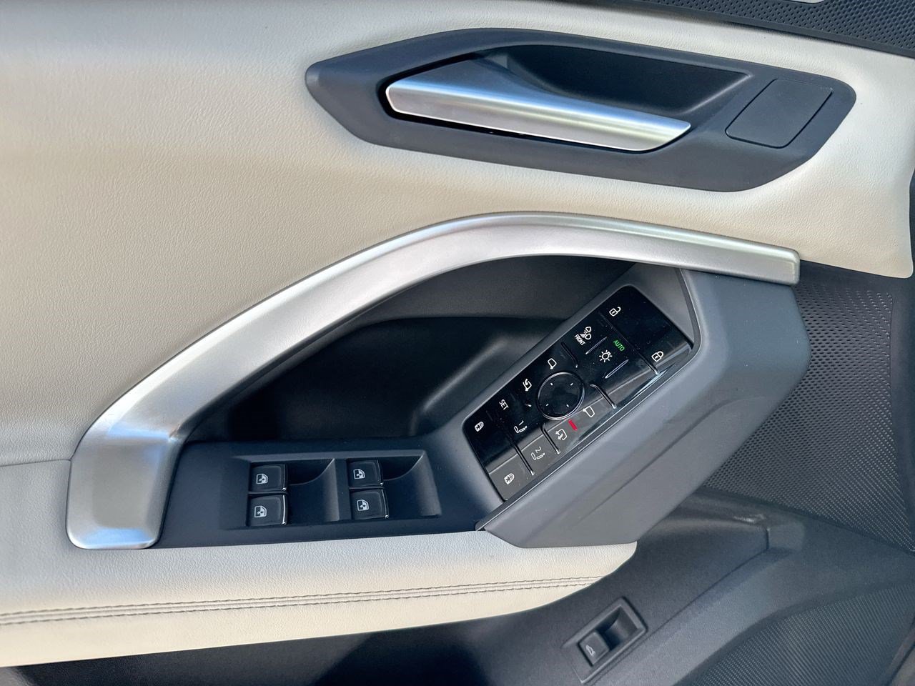 New 2026 Audi Q5 Premium Plus AWD/4WD image 13
