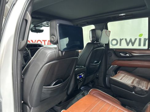Used 2023 GMC Yukon Denali Ultimate image 18