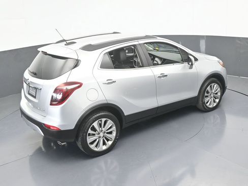 Used 2020 Buick Encore Preferred image 49