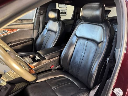 Used 2017 Lincoln MKX Reserve w/ Luxury Package image 13