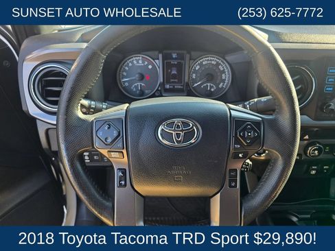 Used 2018 Toyota Tacoma TRD Sport AWD/4WD image 27