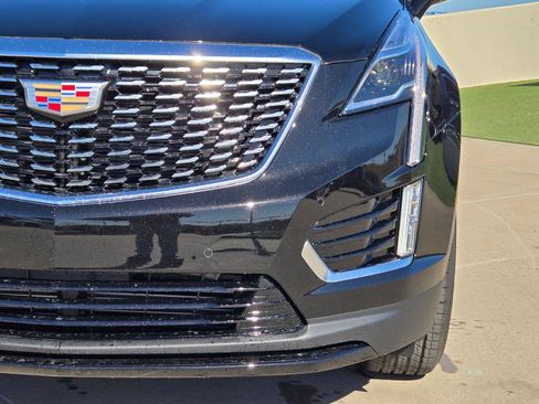 Used 2026 Cadillac XT5 Luxury w/ LPO, Floor Liner Package FWD image 6