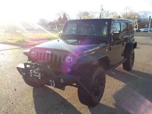 Used 2016 Jeep Wrangler Unlimited Rubicon w/ Connectivity Group image 1