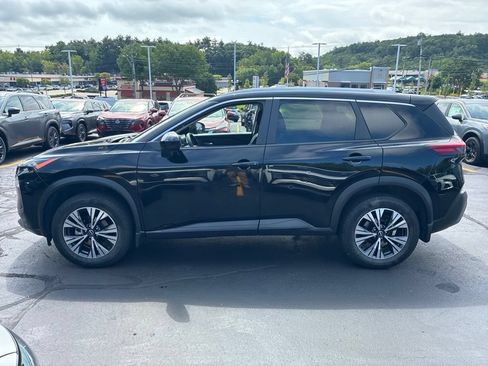 Certified 2023 Nissan Rogue SV w/ SV Premium B Package AWD/4WD image 4