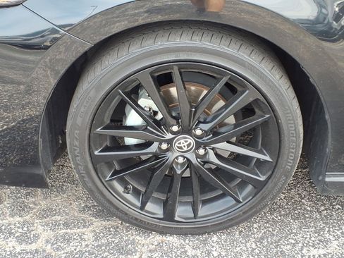 Used 2022 Toyota Camry XSE FWD image 33
