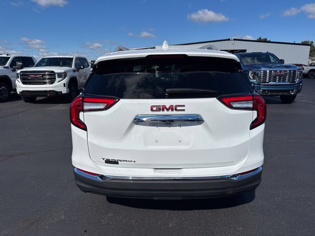 Used 2024 GMC Terrain SLT FWD image 4