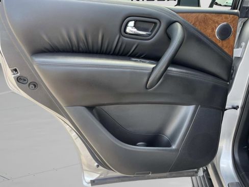 Used 2024 Nissan Armada SL w/ Captain's Chairs Package RWD image 15