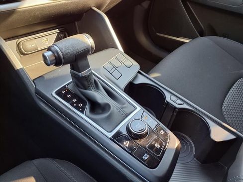 Used 2023 Kia Sportage LX image 25