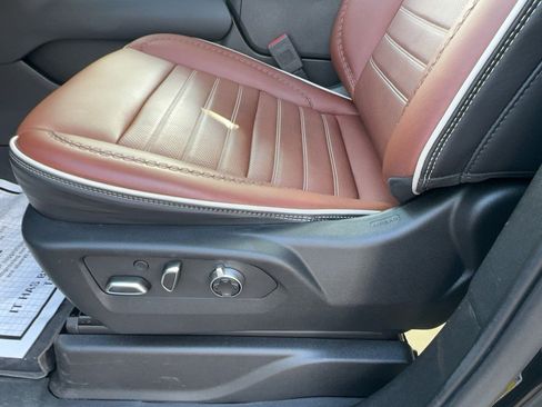 Certified 2023 GMC Yukon XL Denali Ultimate AWD/4WD image 20