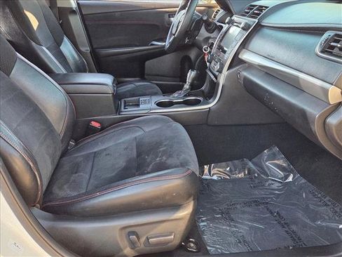 Used 2016 Toyota Camry XSE image 20