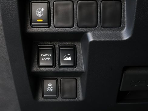 Used 2023 Nissan Frontier SV w/ Midnight Edition Package image 21