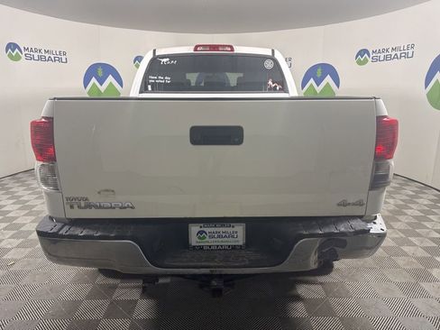 Used 2012 Toyota Tundra 4x4 CrewMax image 5