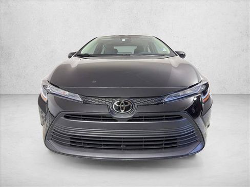 Used 2026 Toyota Corolla LE FWD image 8