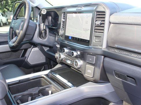 Used 2025 Ford F350 Lariat w/ Lariat Ultimate Package AWD/4WD image 18