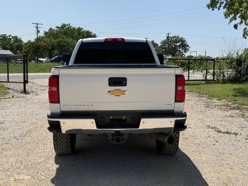 Used 2019 Chevrolet Silverado 2500 LTZ w/ Duramax Plus Package AWD/4WD image 4