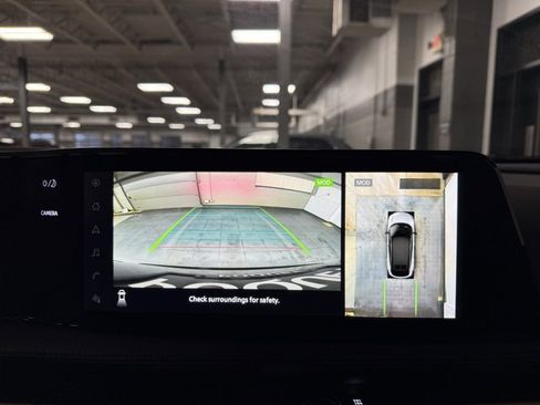 Used 2023 Nissan Ariya AWD image 13