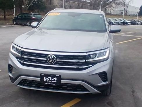 Used 2020 Volkswagen Atlas Cross Sport SE image 6