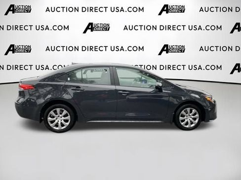 Used 2025 Toyota Corolla LE FWD image 25