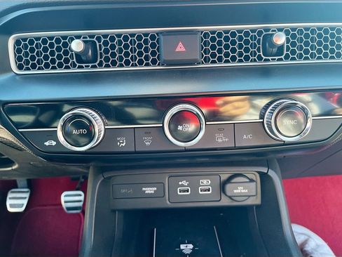 Used 2023 Honda Civic Type R image 16