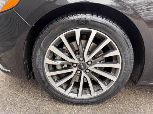 Used 2020 Lincoln Continental Standard w/ Premium Package image 49