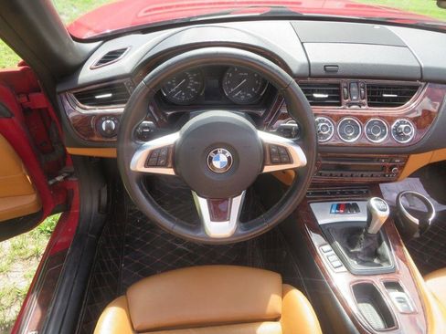 Used 2014 BMW Z4 sDrive28i RWD image 15