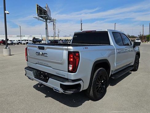 Used 2022 GMC Sierra 1500 Elevation image 5