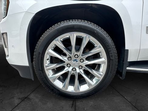 Used 2020 Cadillac Escalade Luxury AWD/4WD image 14