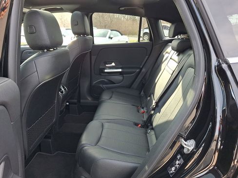 Certified 2022 Mercedes-Benz GLA 250 4MATIC image 10
