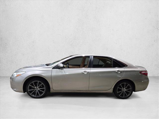 Used 2015 Toyota Camry LE FWD image 5