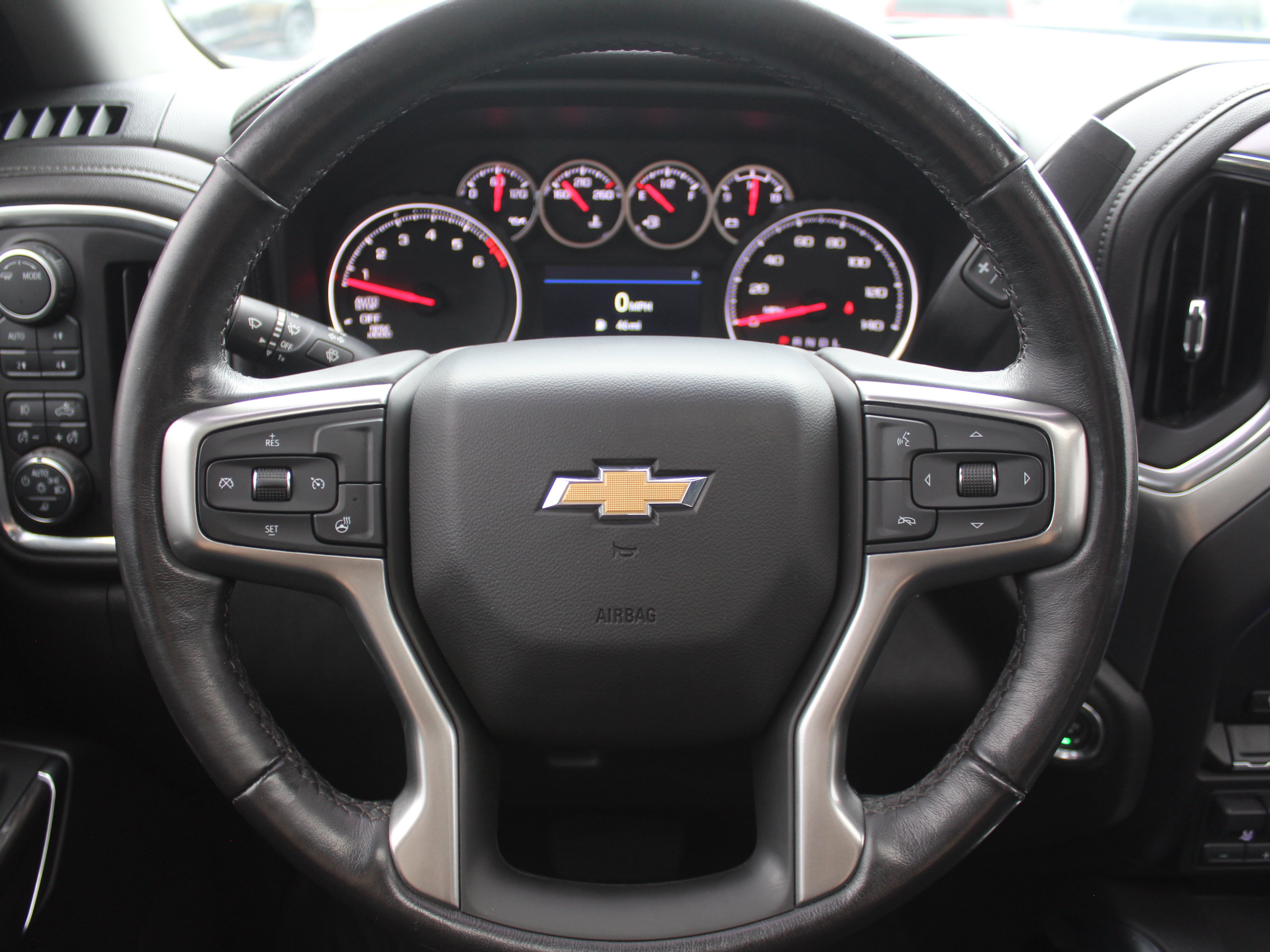 Used 2021 Chevrolet Silverado 1500 LTZ AWD/4WD image 17