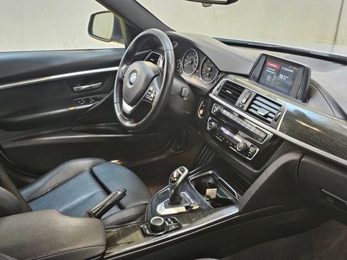 Used 2018 BMW 330i Sedan RWD image 10