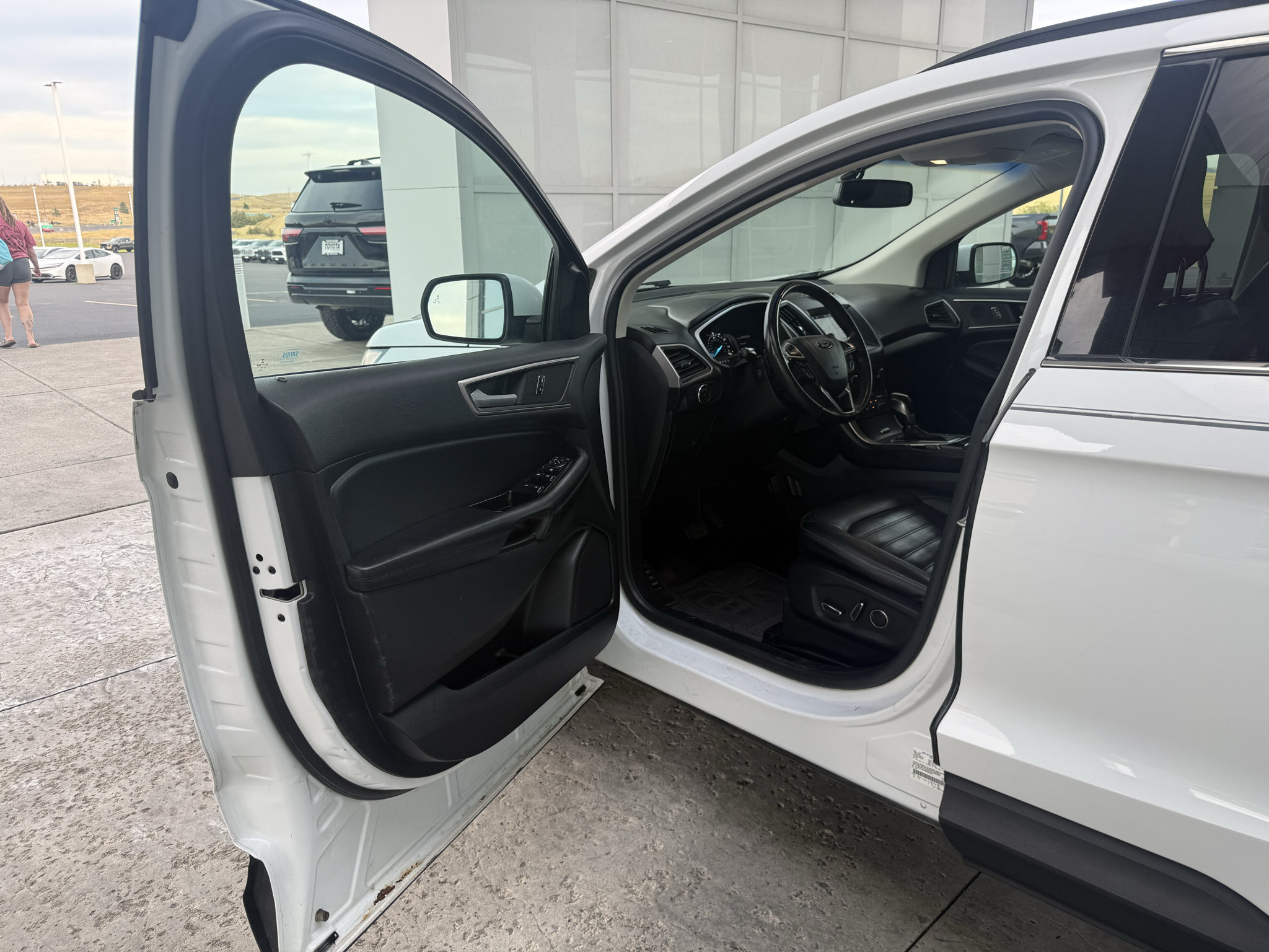 Used 2016 Ford Edge SEL w/ Equipment Group 201A AWD/4WD image 14