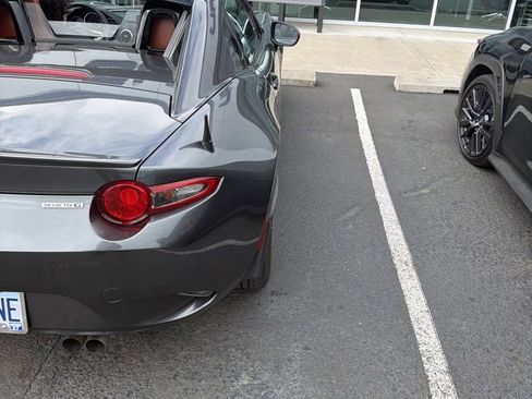 Used 2023 MAZDA MX-5 Miata Grand Touring RWD image 4