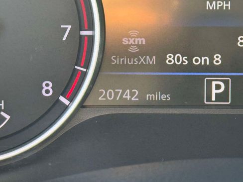 Used 2025 Nissan Sentra SR w/ SR Premium Package image 26