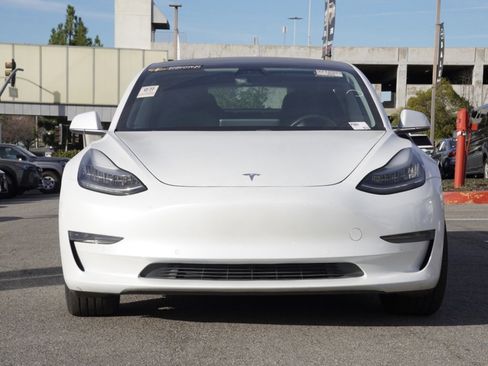 Used 2019 Tesla Model 3 Standard Range Plus image 6