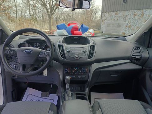 Used 2017 Ford Escape SE w/ SE Cold Weather Package image 12