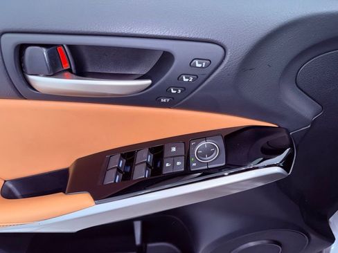 Used 2018 Lexus IS 300 w/ Comfort Package image 19